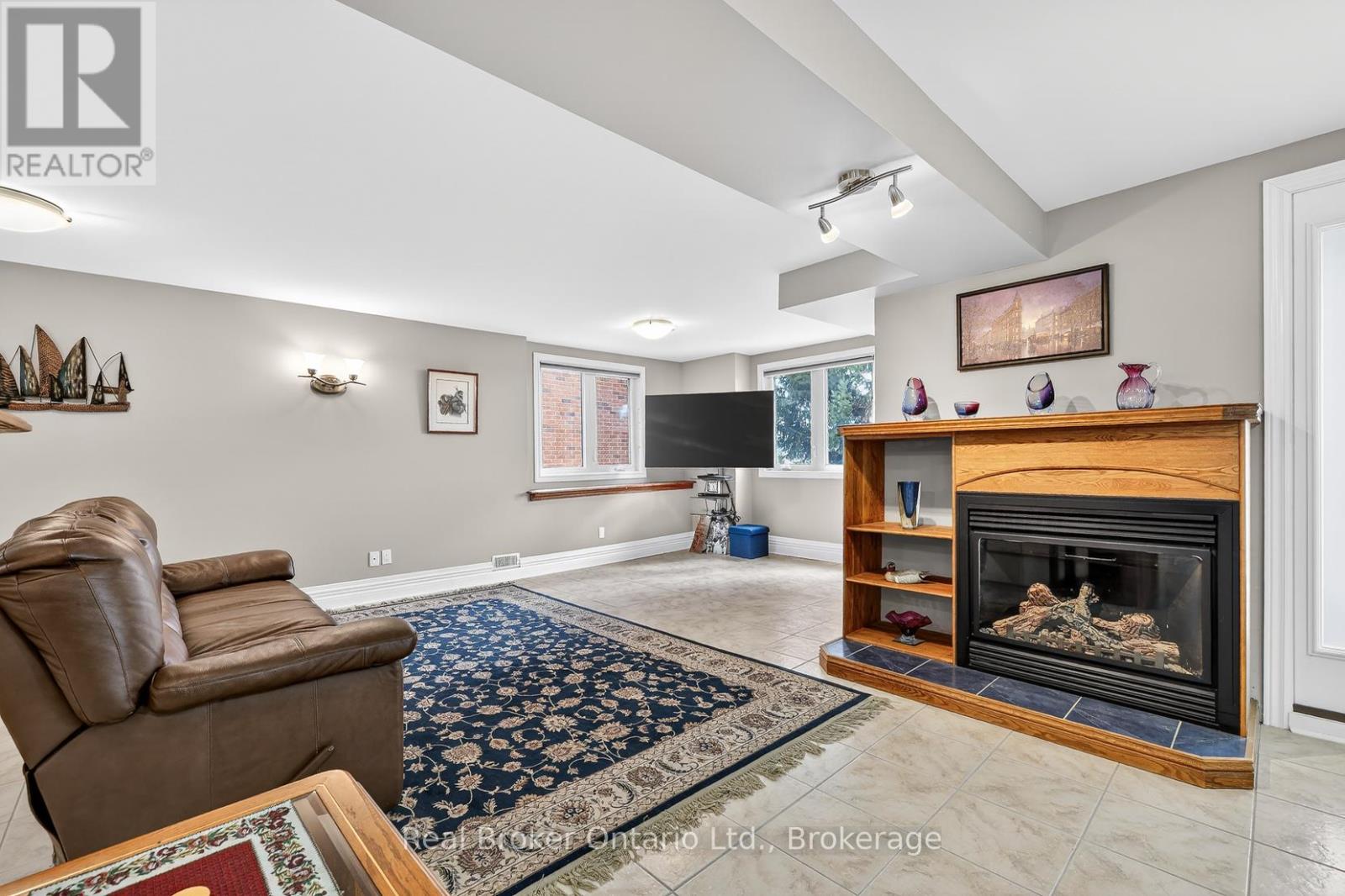 10 Green Gable Place, Woodstock (Woodstock - North), Ontario  N4T 1W6 - Photo 47 - X12885750