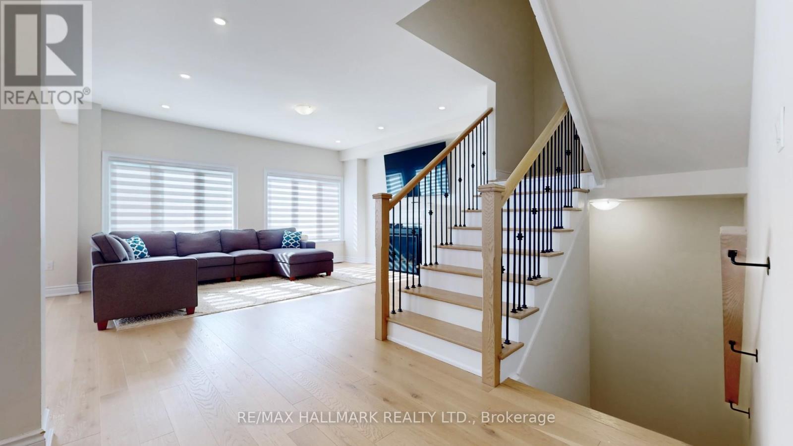 61 Mac Campbell Way, Bradford West Gwillimbury, Ontario  L3Z 4M6 - Photo 13 - N12877502