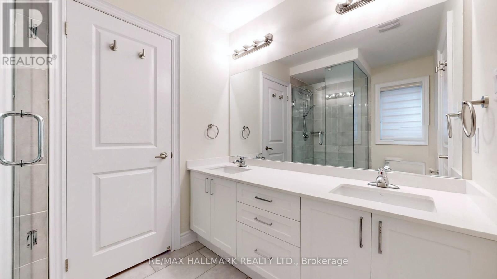 61 Mac Campbell Way, Bradford West Gwillimbury, Ontario  L3Z 4M6 - Photo 24 - N12877502