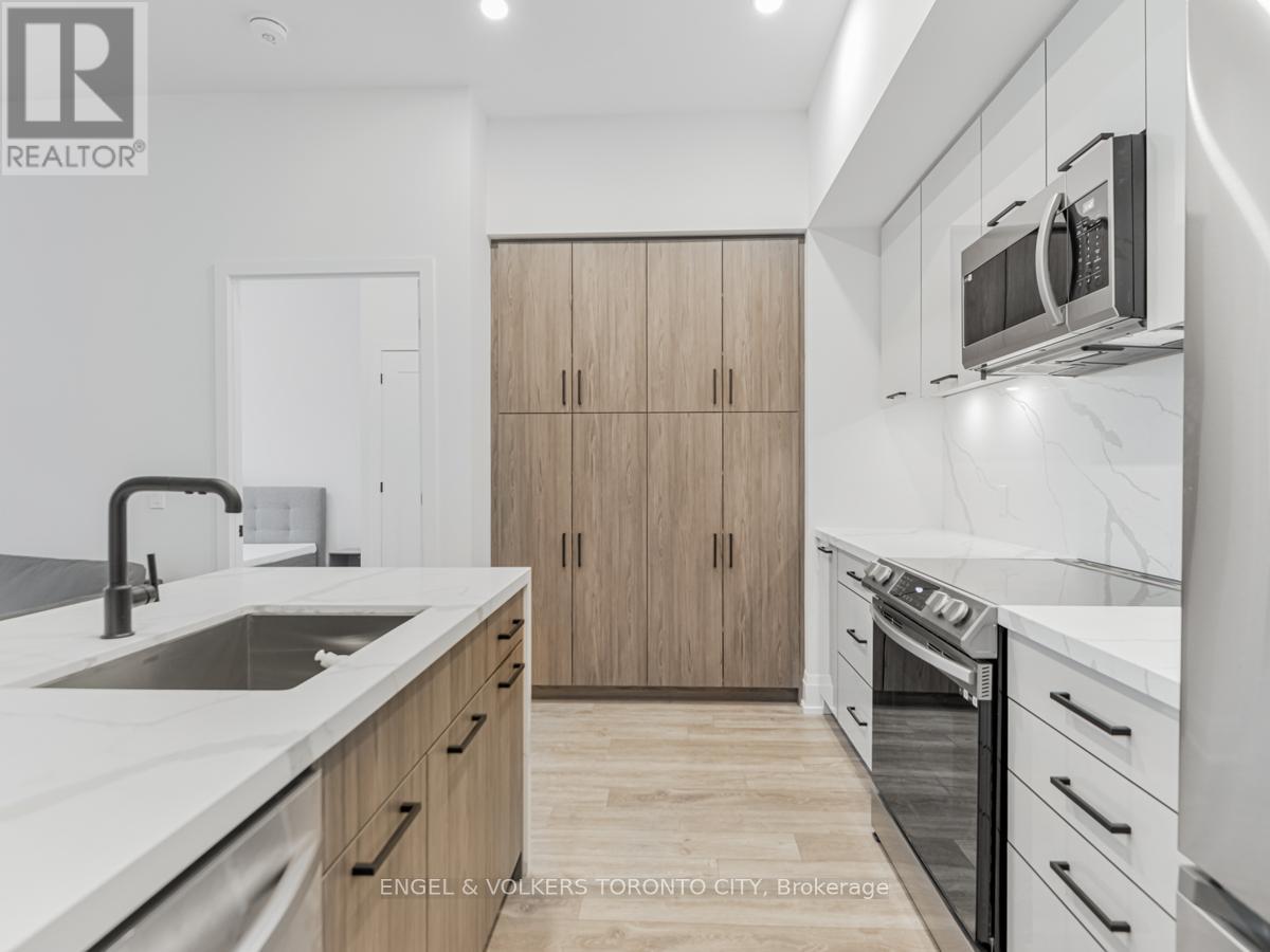 128 - 415 Sea Ray Avenue, Innisfil, Ontario  L9S 2P7 - Photo 5 - N12856770