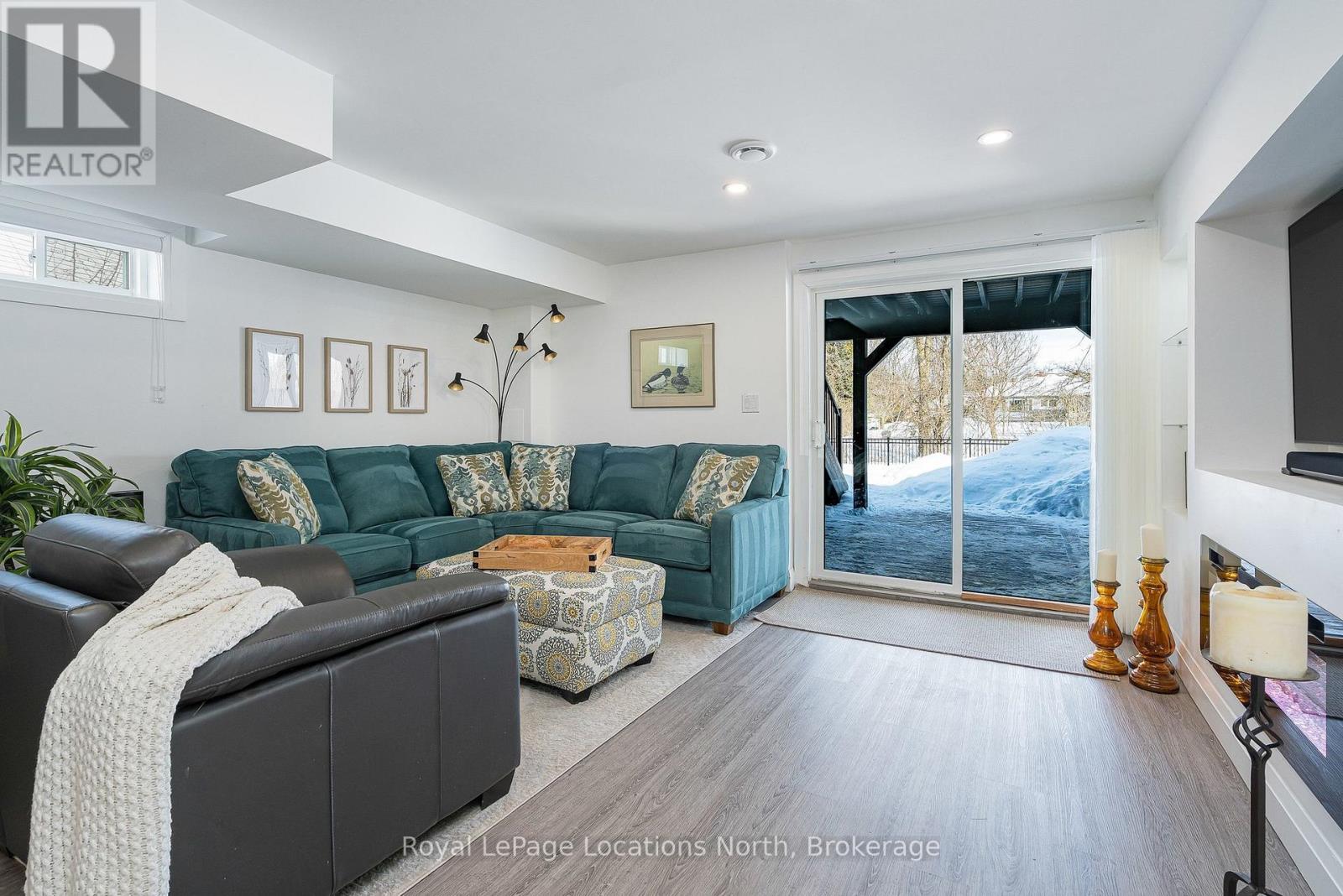 31 Emerald Street, Wasaga Beach, Ontario  L9Z 0K8 - Photo 30 - S12885772