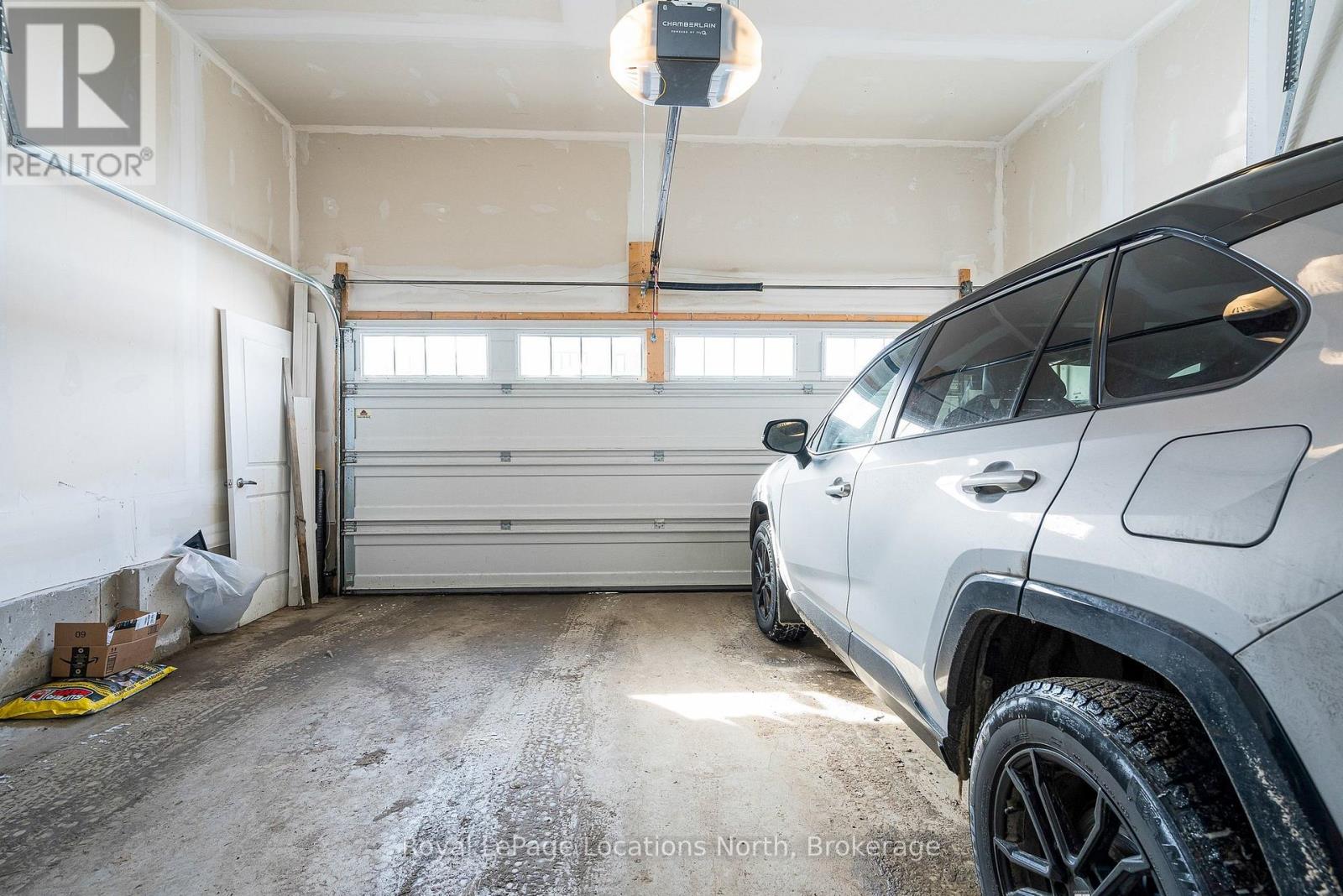 31 Emerald Street, Wasaga Beach, Ontario  L9Z 0K8 - Photo 35 - S12885772