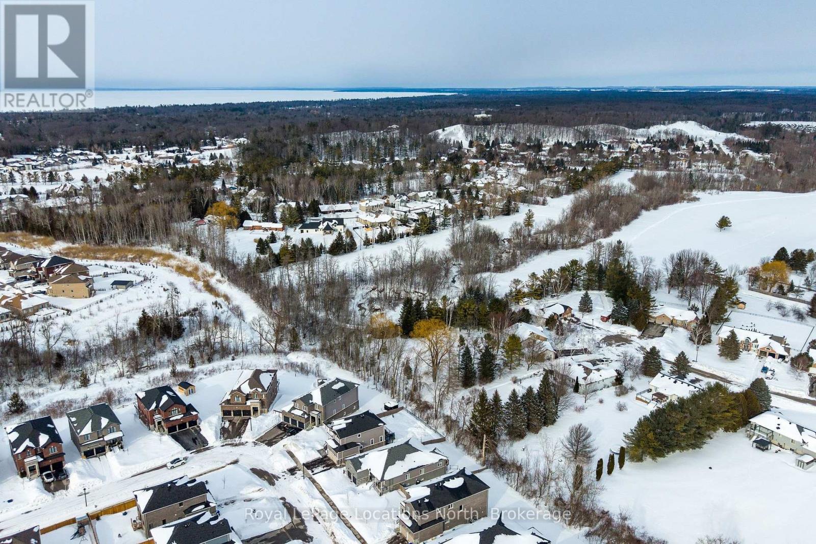 31 Emerald Street, Wasaga Beach, Ontario  L9Z 0K8 - Photo 49 - S12885772