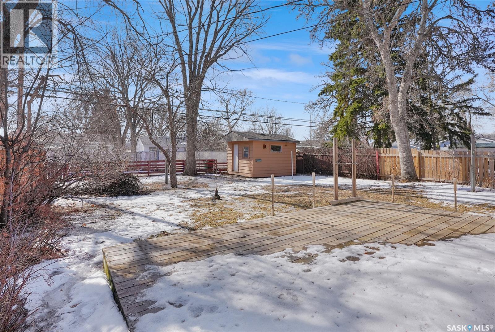 1047 Carleton Street, Moose Jaw, Saskatchewan  S6H 3A3 - Photo 34 - SK030457