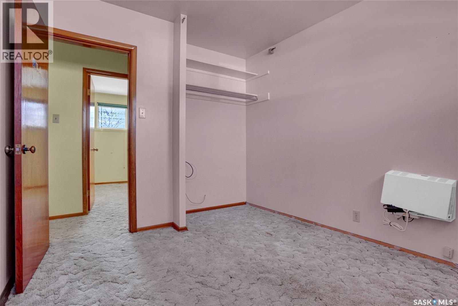 1047 Carleton Street, Moose Jaw, Saskatchewan  S6H 3A3 - Photo 25 - SK030457