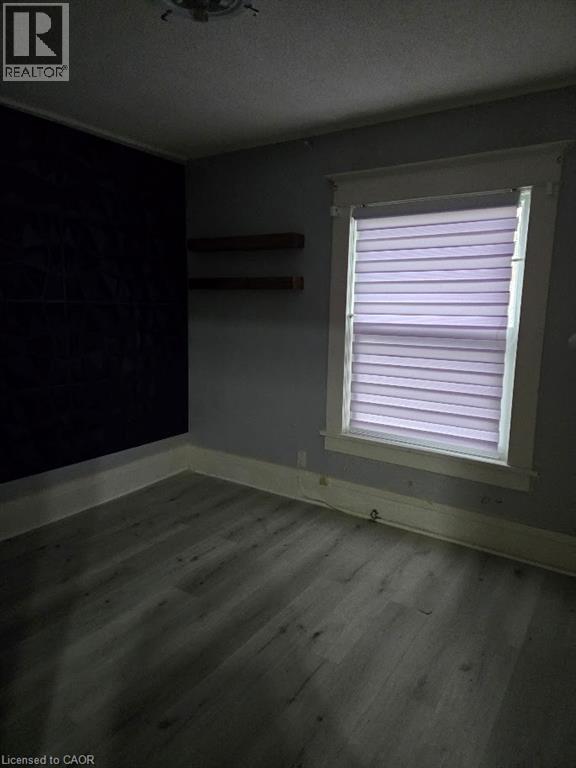 4789 St Clair Avenue, Niagara Falls, Ontario  L2E 3T2 - Photo 9 - 40806472