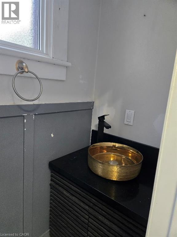 4789 St Clair Avenue, Niagara Falls, Ontario  L2E 3T2 - Photo 7 - 40806472