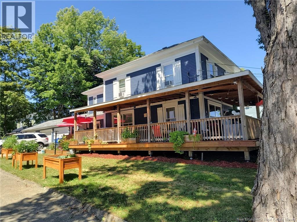 44 Porter Street, St. Stephen, New Brunswick  E3L 2M7 - Photo 3 - NB135012