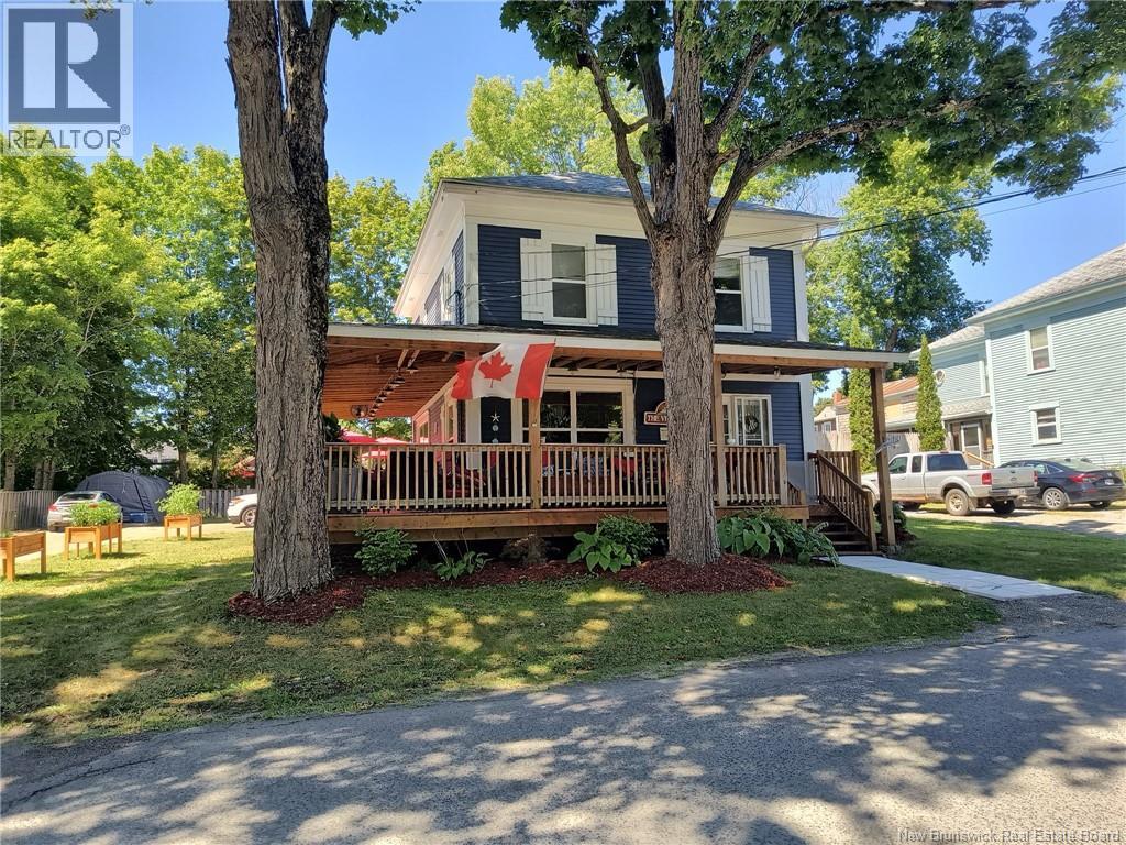 44 Porter Street, St. Stephen, New Brunswick  E3L 2M7 - Photo 1 - NB135012