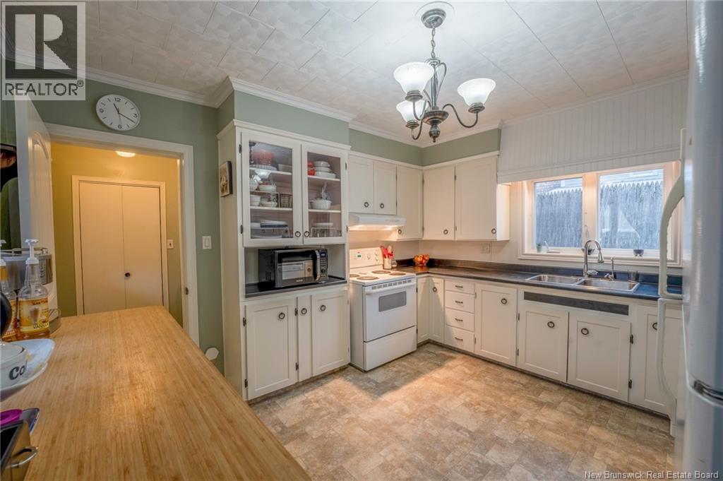 44 Porter Street, St. Stephen, New Brunswick  E3L 2M7 - Photo 14 - NB135012
