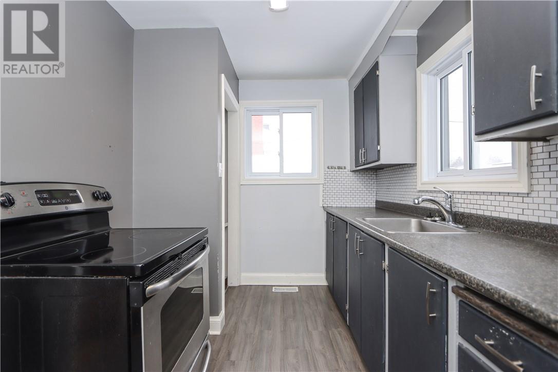 217 Fifth Avenue, Lively, Ontario  P3Y 1M4 - Photo 2 - 2126825