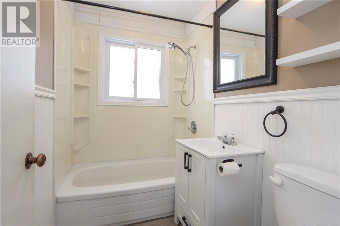 217 Fifth Avenue, Lively, Ontario  P3Y 1M4 - Photo 6 - 2126825