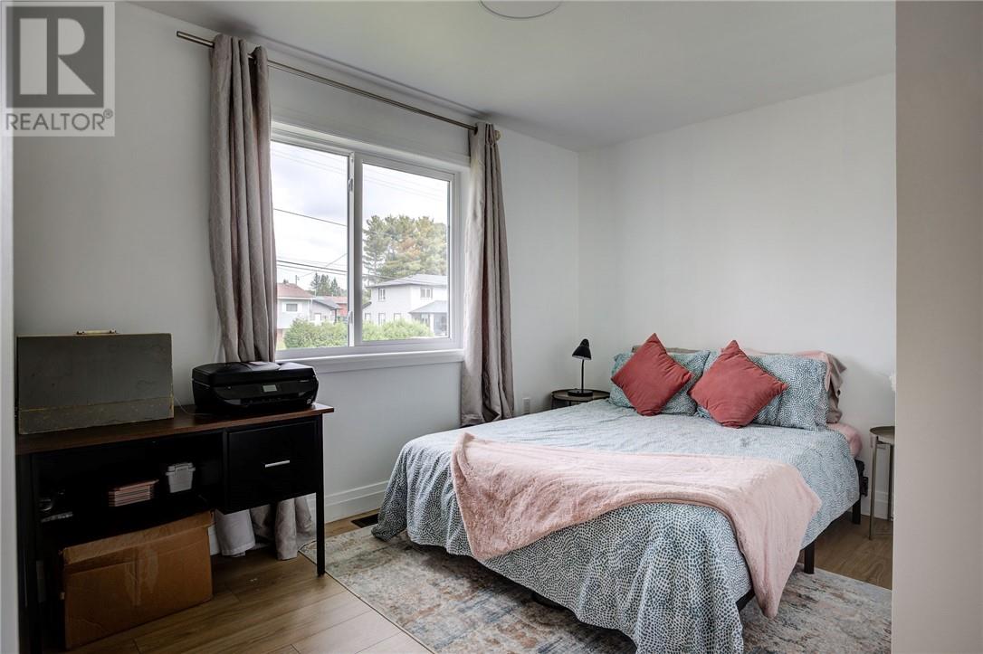 12 Rutland Avenue, Markstay-Warren, Ontario  P0H 2N0 - Photo 11 - 2126807