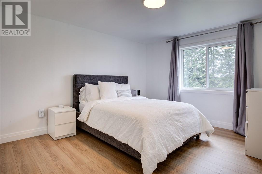 12 Rutland Avenue, Markstay-Warren, Ontario  P0H 2N0 - Photo 9 - 2126807