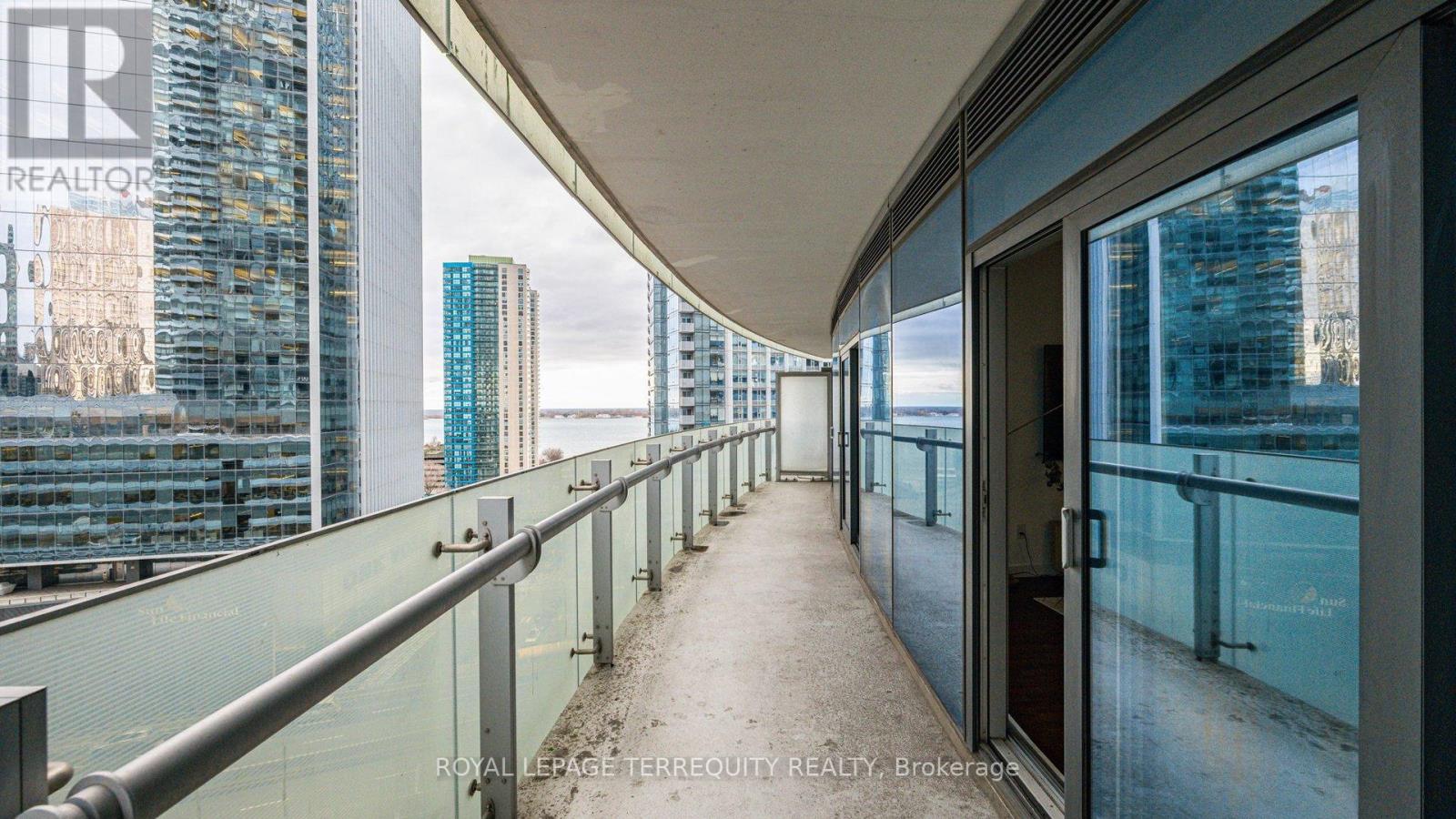 1101 - 14 York Street, Toronto, Ontario  M5J 0B1 - Photo 16 - C12885766