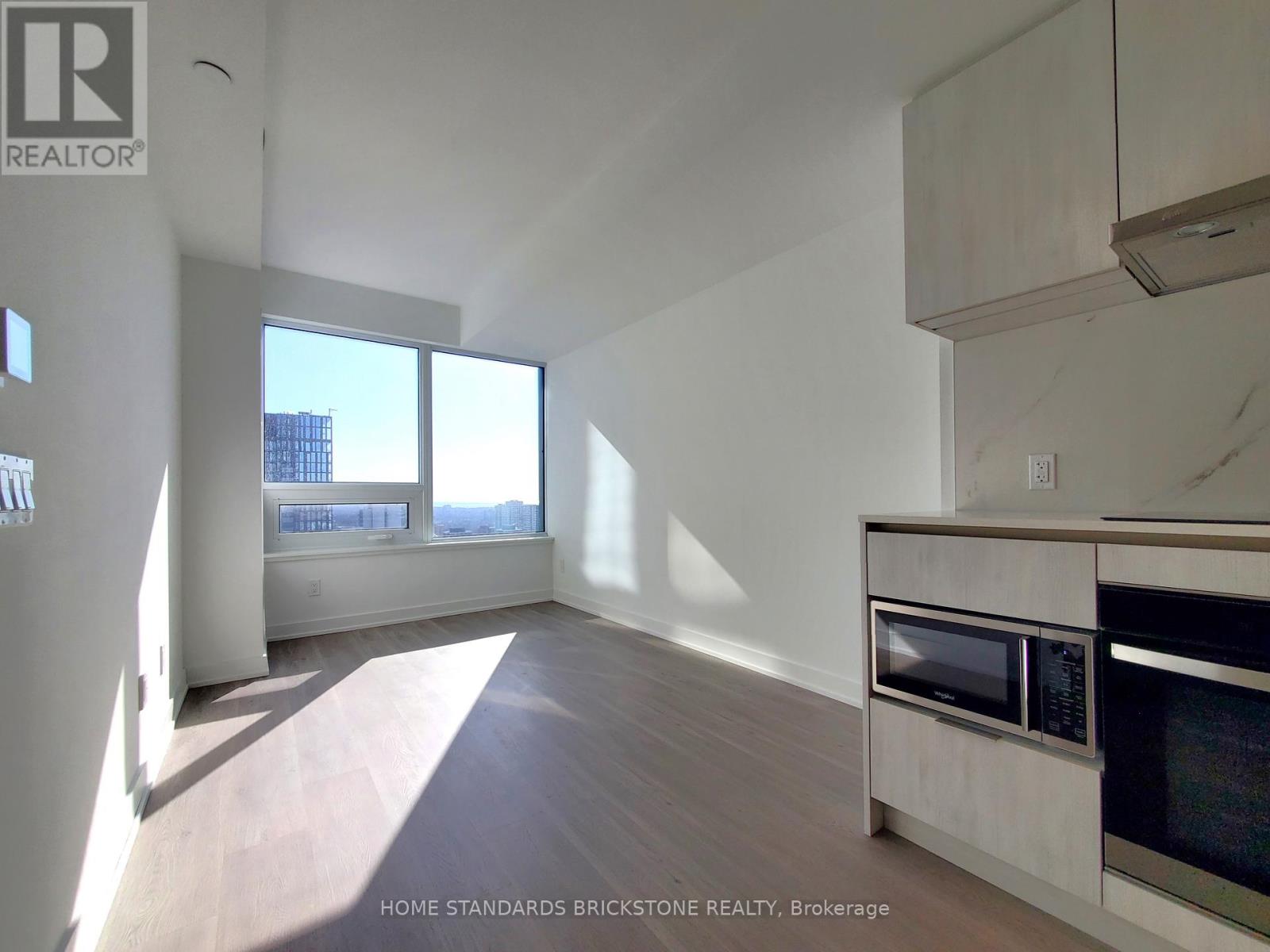 3510 - 8 Welleseley Street W, Toronto, Ontario  M4Y 0J5 - Photo 3 - C12885820