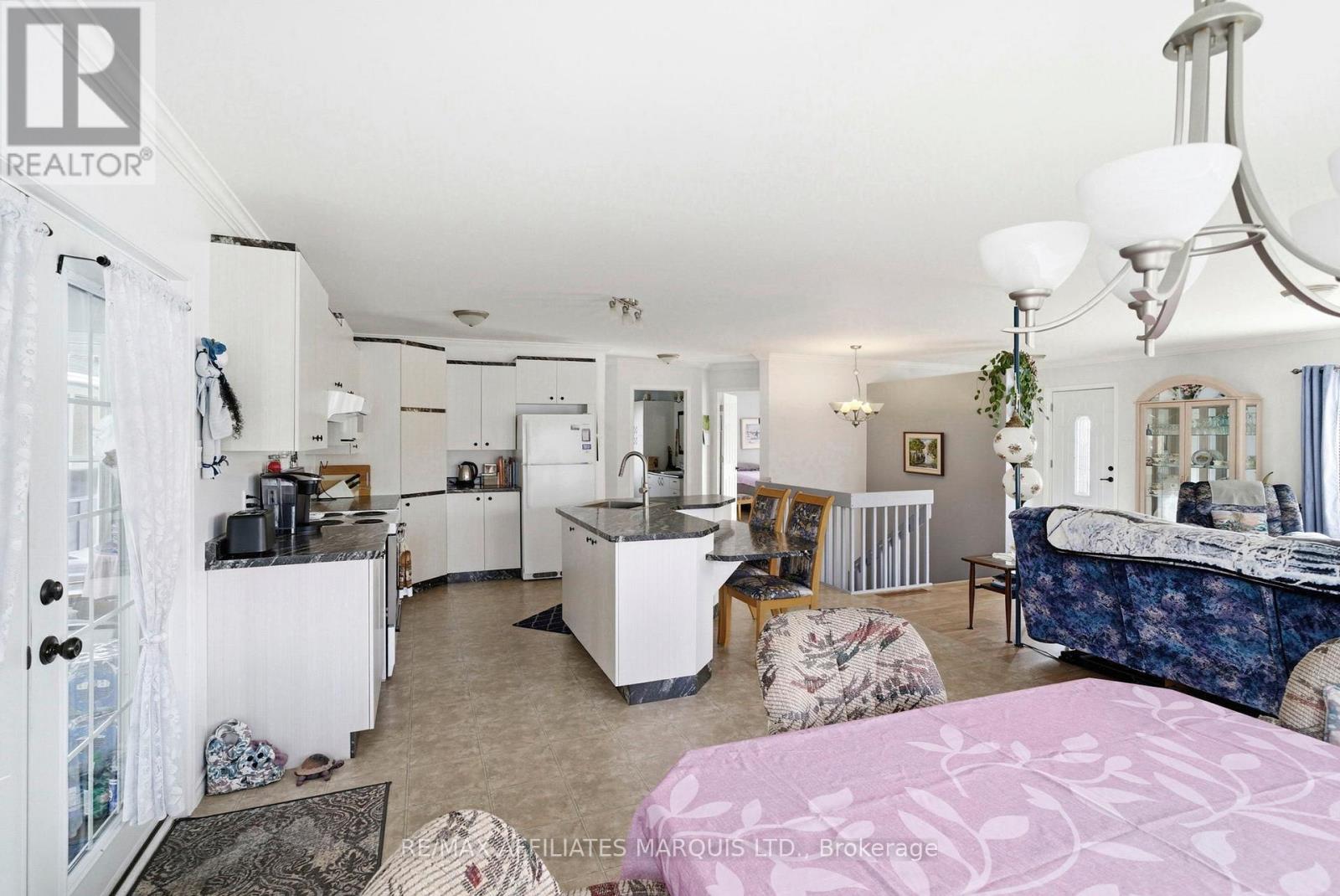 16695 Atchison Road, South Stormont, Ontario  K0C 1P0 - Photo 16 - X12885816