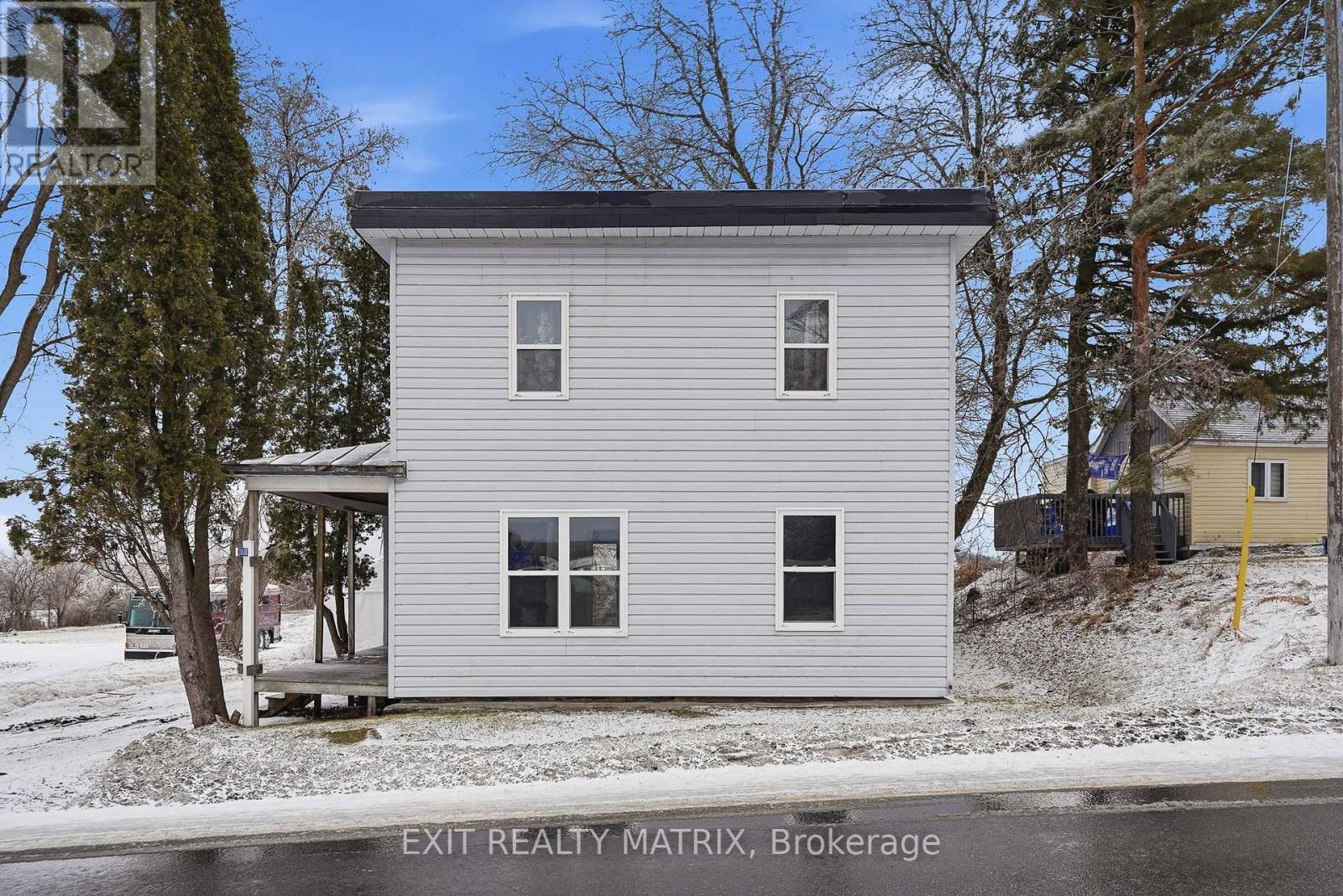 21888 Laggan-Glenelg Road, North Glengarry, Ontario K0B 1E0 - Photo 2 - X12885830