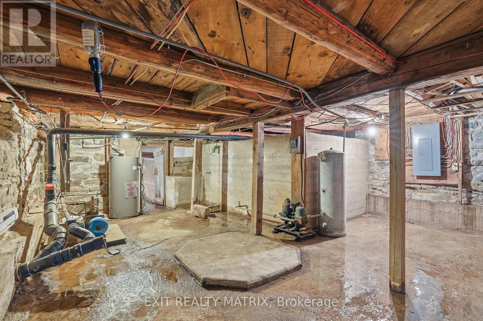 21888 Laggan-Glenelg Road, North Glengarry, Ontario K0B 1E0 - Photo 25 - X12885830