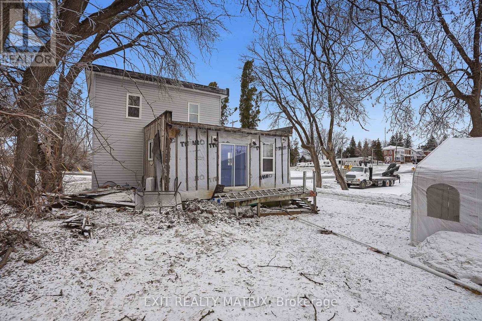 21888 Laggan-Glenelg Road, North Glengarry, Ontario K0B 1E0 - Photo 29 - X12885830