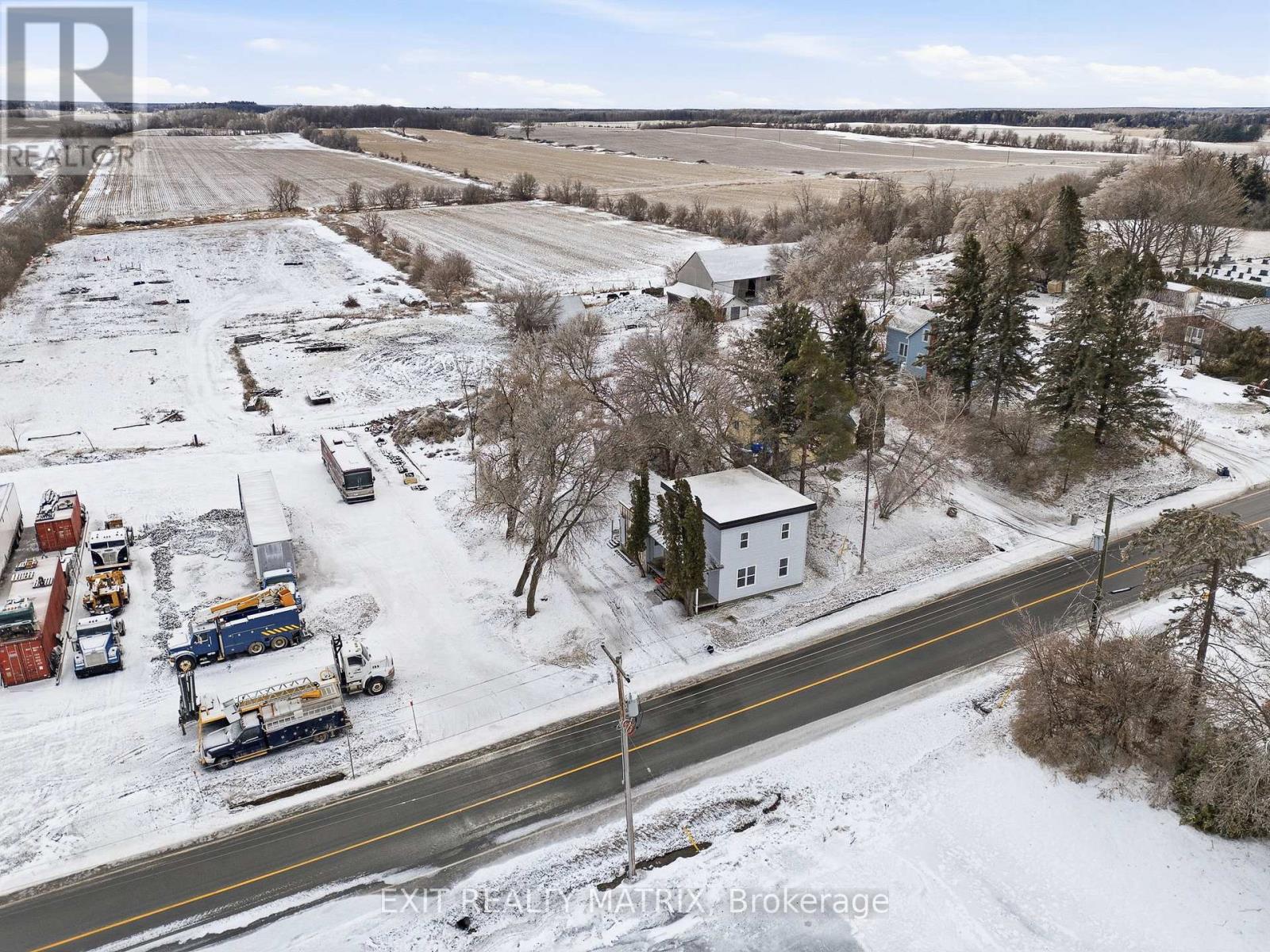 21888 Laggan-Glenelg Road, North Glengarry, Ontario K0B 1E0 - Photo 31 - X12885830