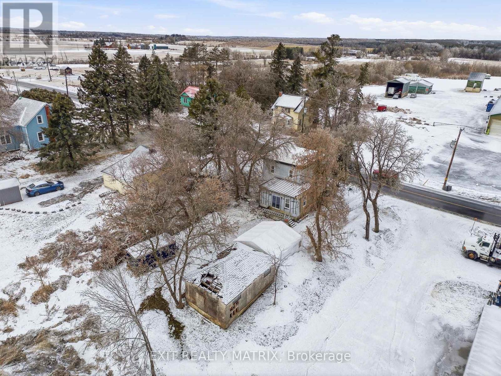 21888 Laggan-Glenelg Road, North Glengarry, Ontario K0B 1E0 - Photo 34 - X12885830