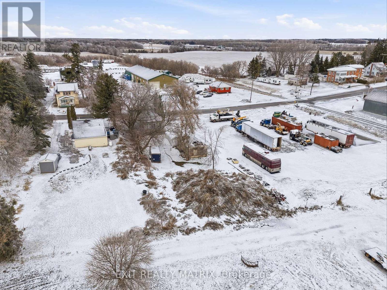 21888 Laggan-Glenelg Road, North Glengarry, Ontario K0B 1E0 - Photo 36 - X12885830