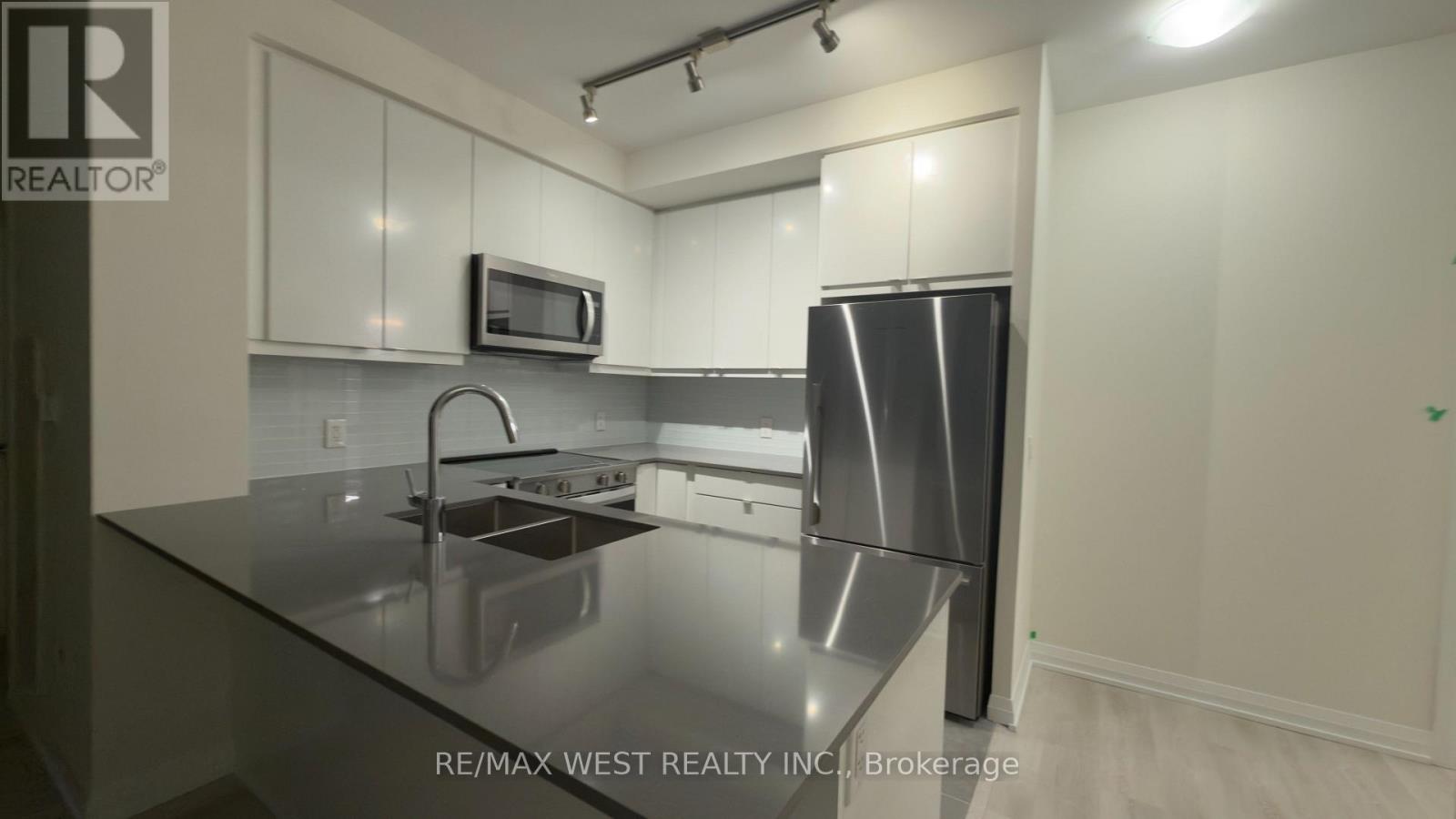 2802 - 3260 Sheppard Avenue E, Toronto (Tam O'shanter-Sullivan), Ontario  M1T 3K3 - Photo 5 - E12885842