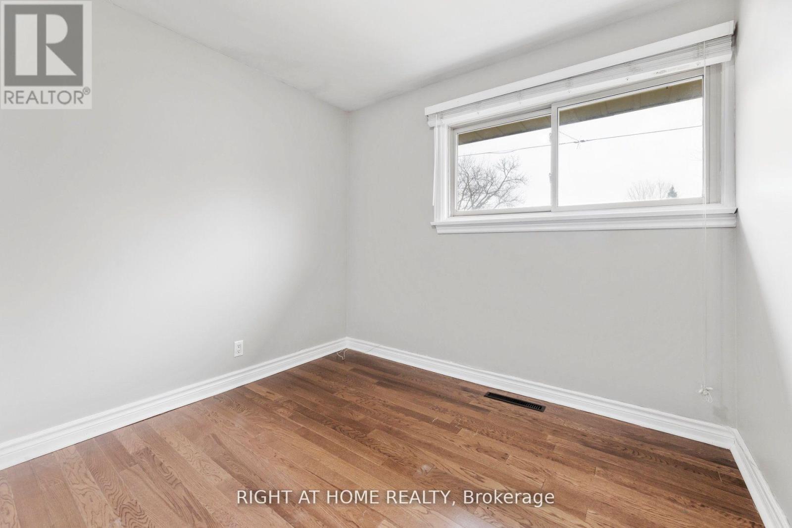 288 Baldwin Street, Oshawa (Donevan), Ontario  L1H 6H4 - Photo 5 - E12885850