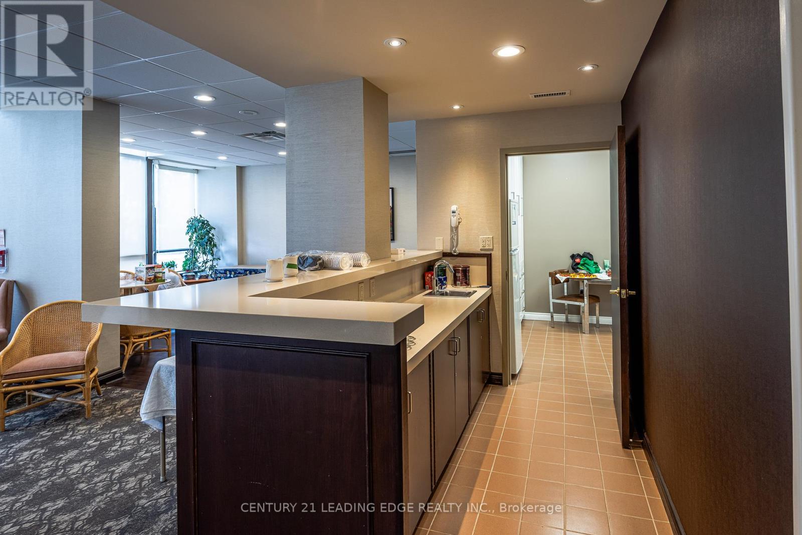 Ph05 - 33 Weldrick Road E, Richmond Hill, Ontario  L4C 8W4 - Photo 30 - N12885800