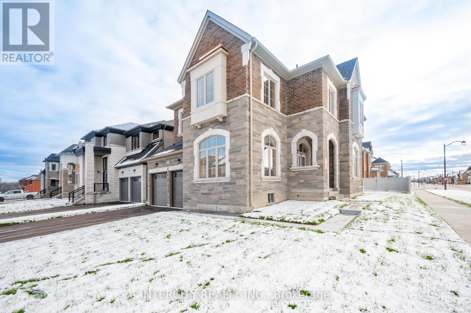 71 Lorrain Hand Avenue, Georgina (Keswick South), Ontario  L4P 0T2 - Photo 3 - N12885832