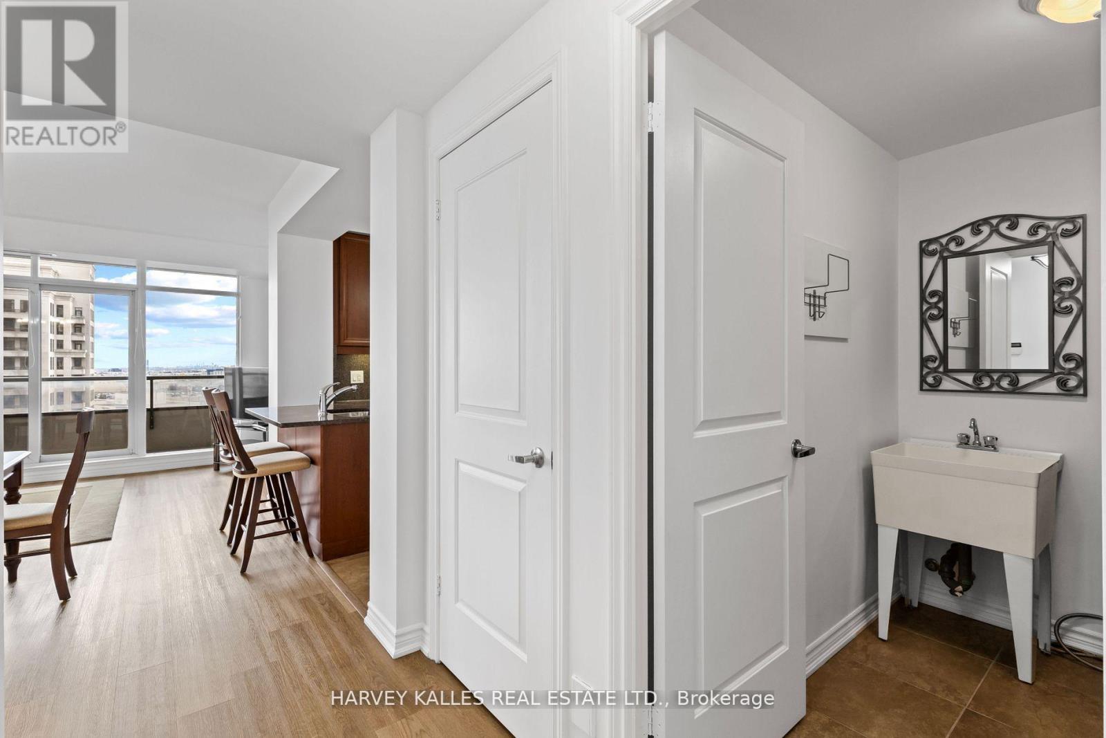 1206 - 9235 Jane Street, Vaughan (Maple), Ontario  L6A 0J8 - Photo 26 - N12885836