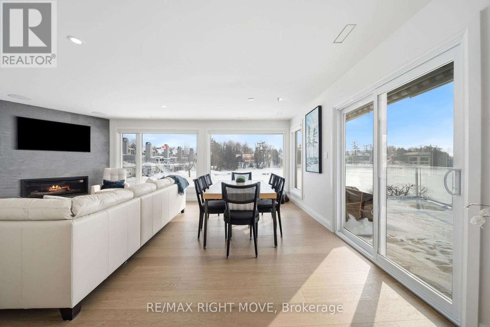 205 - 585 Atherley Road, Orillia, Ontario  L3V 7L5 - Photo 13 - S12885778