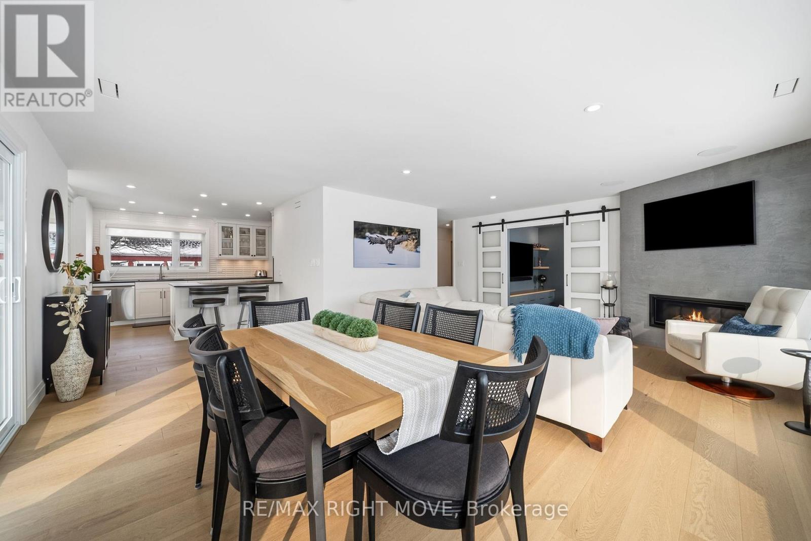 205 - 585 Atherley Road, Orillia, Ontario  L3V 7L5 - Photo 16 - S12885778