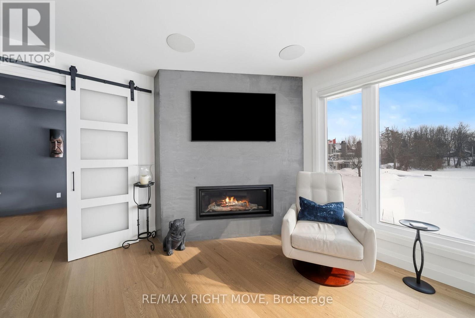 205 - 585 Atherley Road, Orillia, Ontario  L3V 7L5 - Photo 23 - S12885778