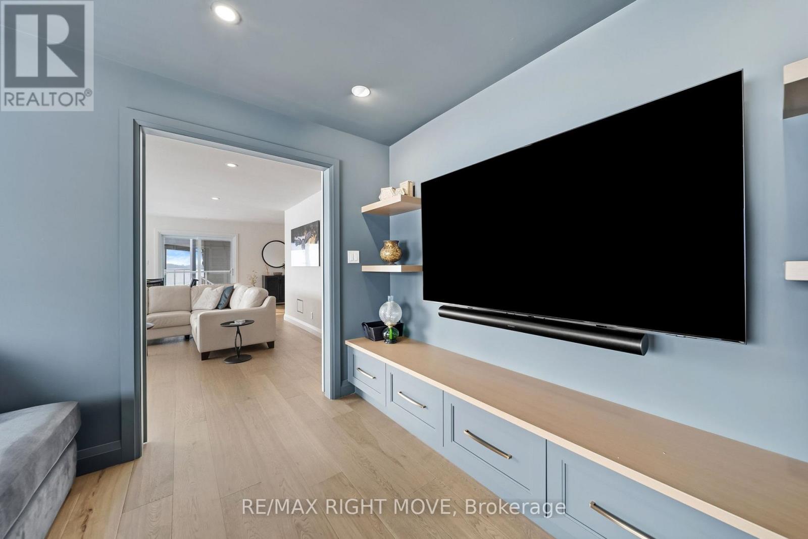 205 - 585 Atherley Road, Orillia, Ontario  L3V 7L5 - Photo 27 - S12885778