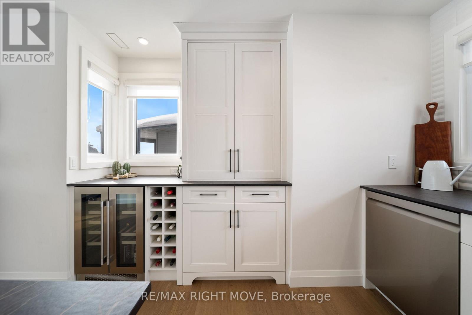 205 - 585 Atherley Road, Orillia, Ontario  L3V 7L5 - Photo 9 - S12885778