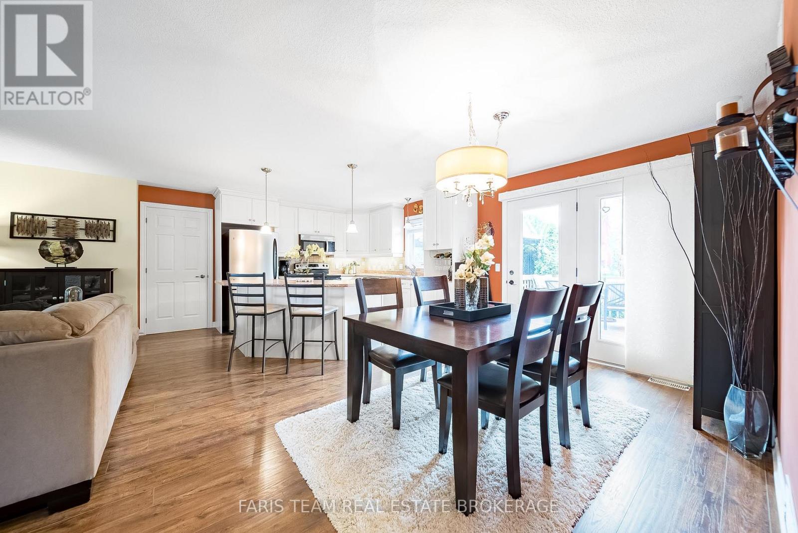 1 Bay Moorings Boulevard, Penetanguishene, Ontario  L9M 1E7 - Photo 8 - S12885784