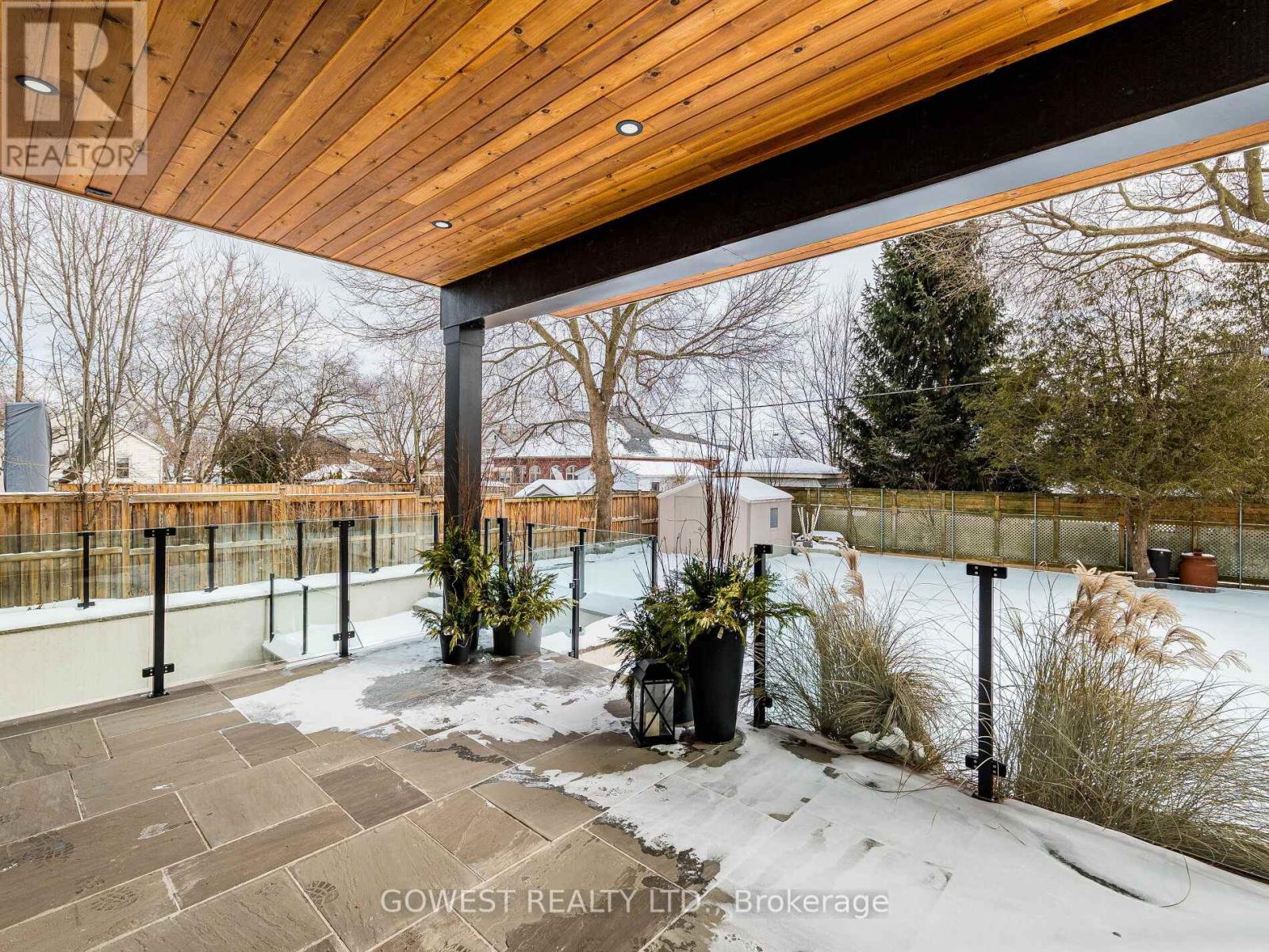 402 Niar Avenue, Mississauga (Mineola), Ontario  L5G 1W3 - Photo 46 - W12728338