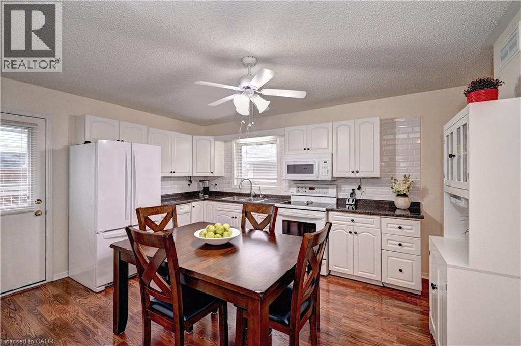 176 Wesley Crescent, Waterloo, Ontario N2J 4G8 - Photo 12 - 40811664