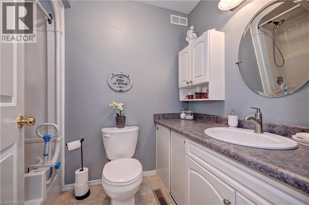 176 Wesley Crescent, Waterloo, Ontario N2J 4G8 - Photo 21 - 40811664