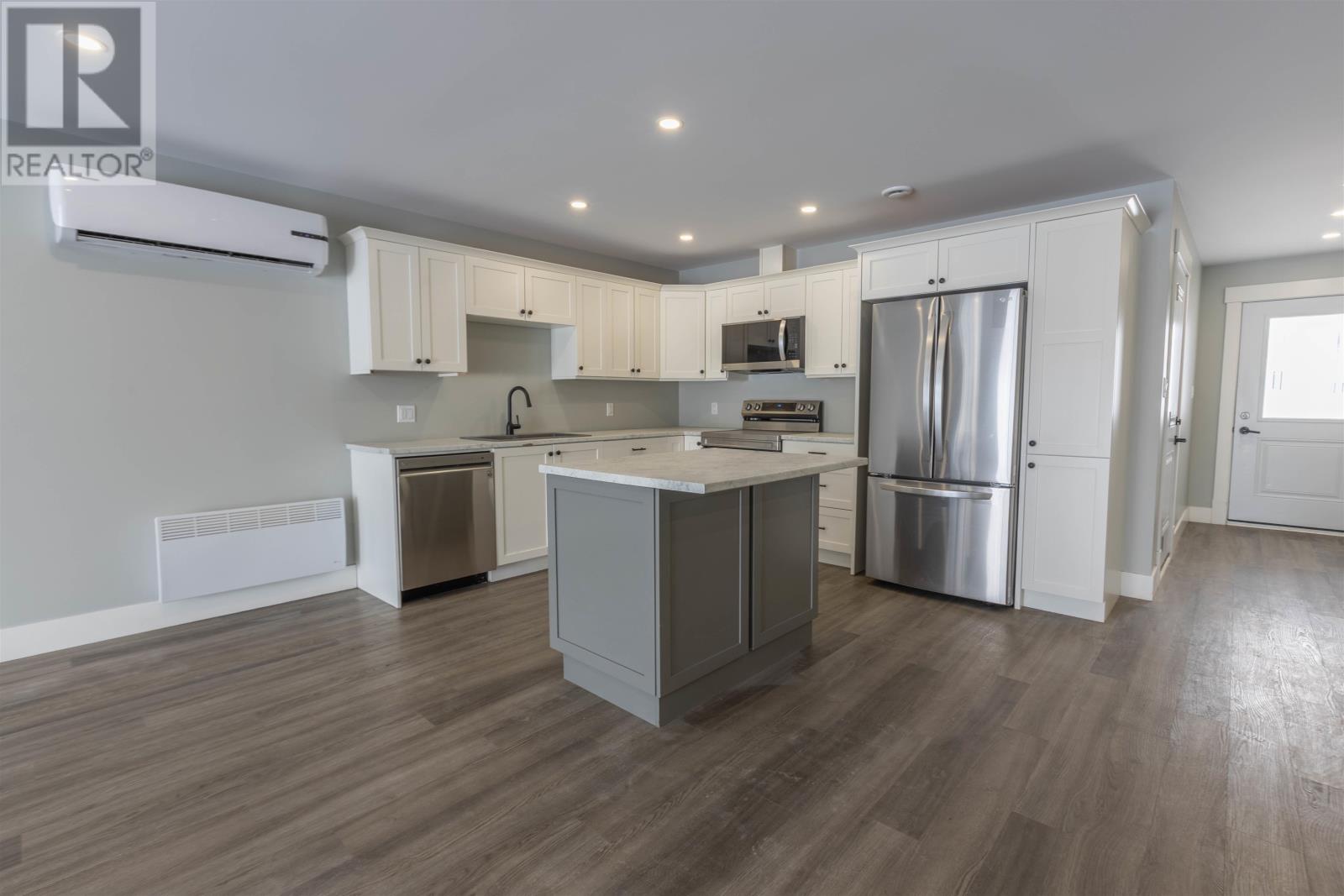 47-51 Smallwood Terrace, Stratford, Prince Edward Island  C1B 4L9 - Photo 8 - 202604623