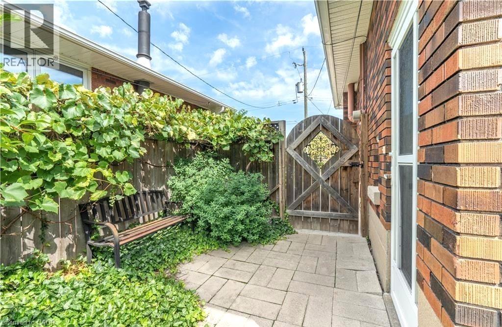 230 Helena Avenue Unit# Lower Level, Stoney Creek, Ontario  L8E 5K1 - Photo 3 - 40808165