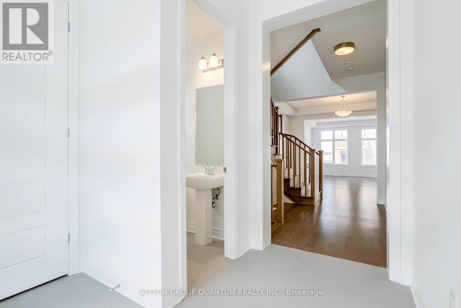 1243 Black Bear Trail, Oakville, Ontario  L6H 8B2 - Photo 6 - W12885744