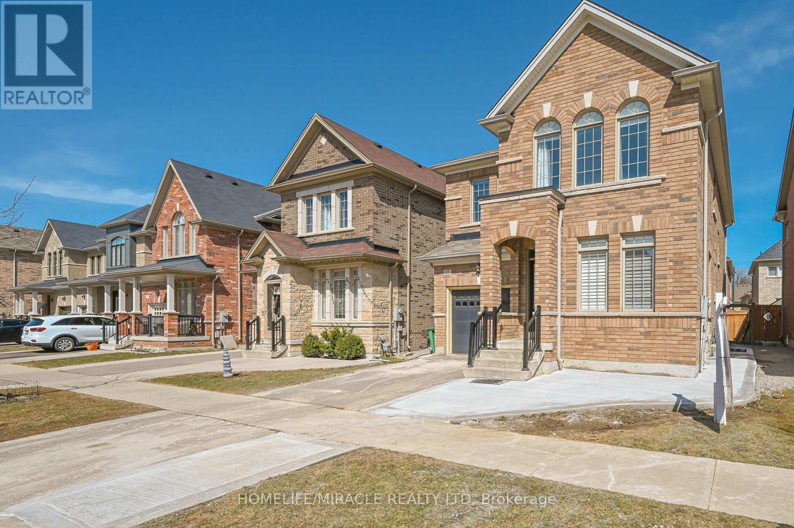 15 Fringetree Road, Brampton, Ontario  L6R 3V8 - Photo 2 - W12885762