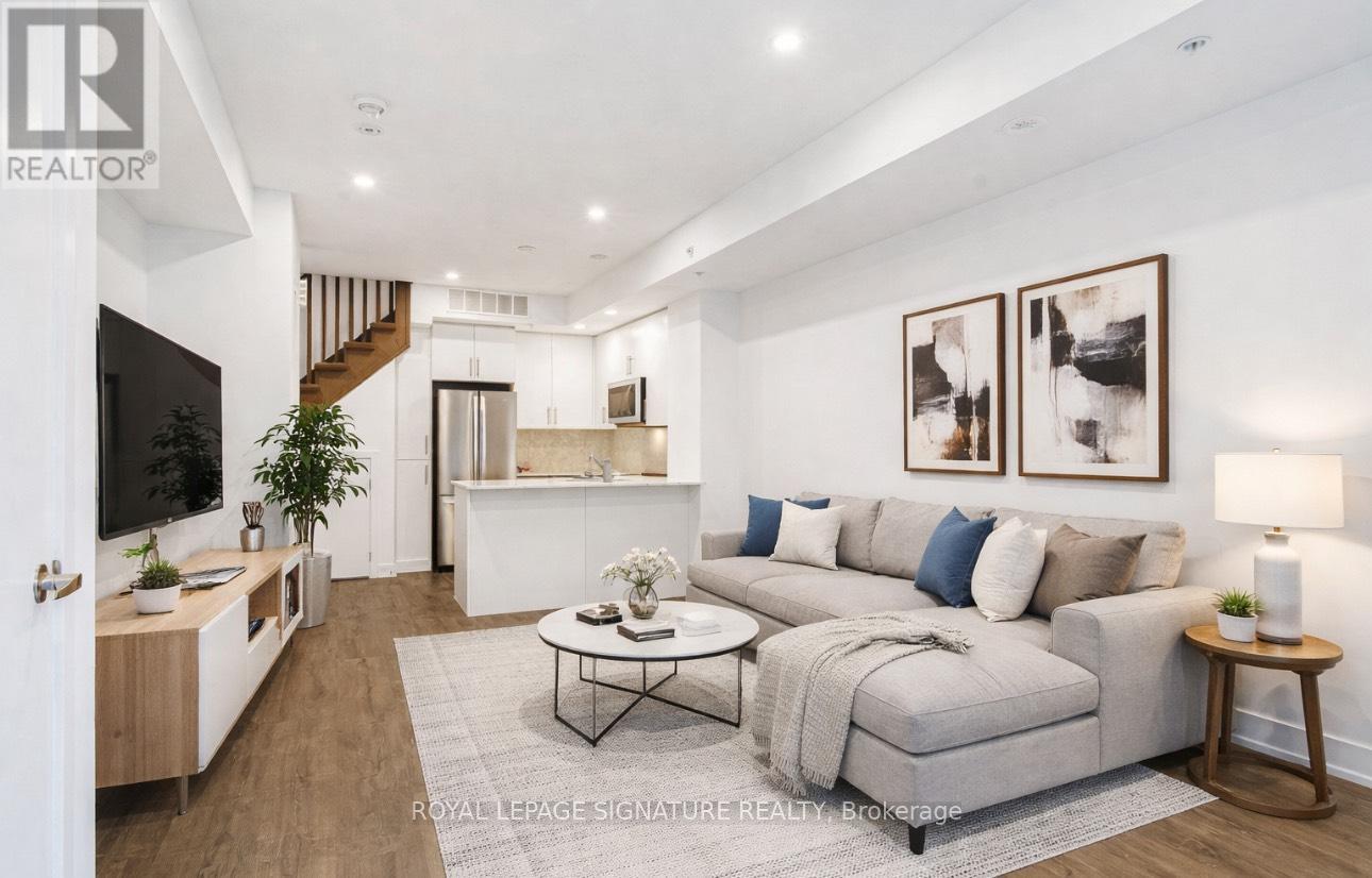 7 - 3492 WIDDICOMBE WAY, Mississauga, Ontario