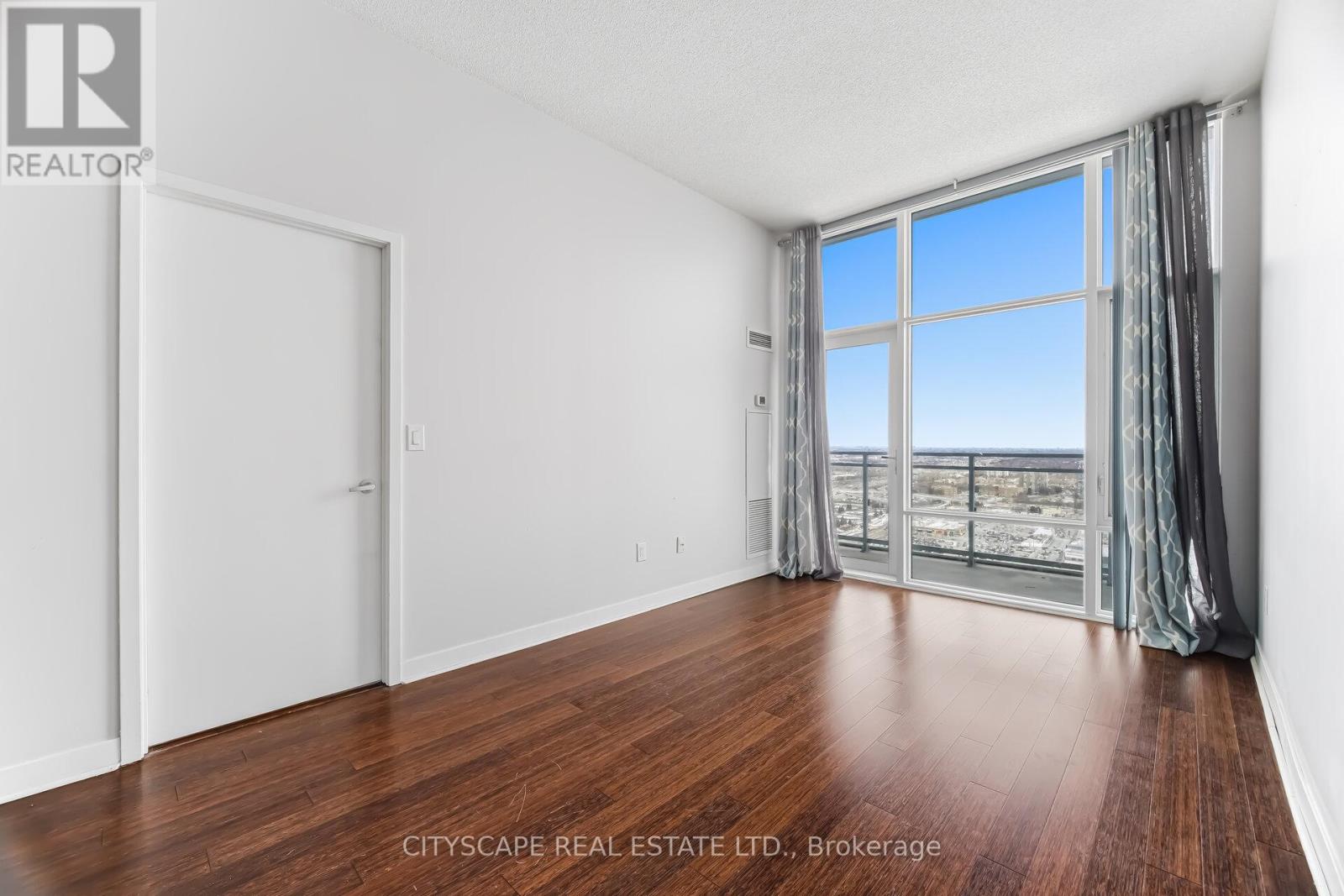 3212 - 360 Square One Drive, Mississauga (City Centre), Ontario  L5V 3A5 - Photo 11 - W12885844
