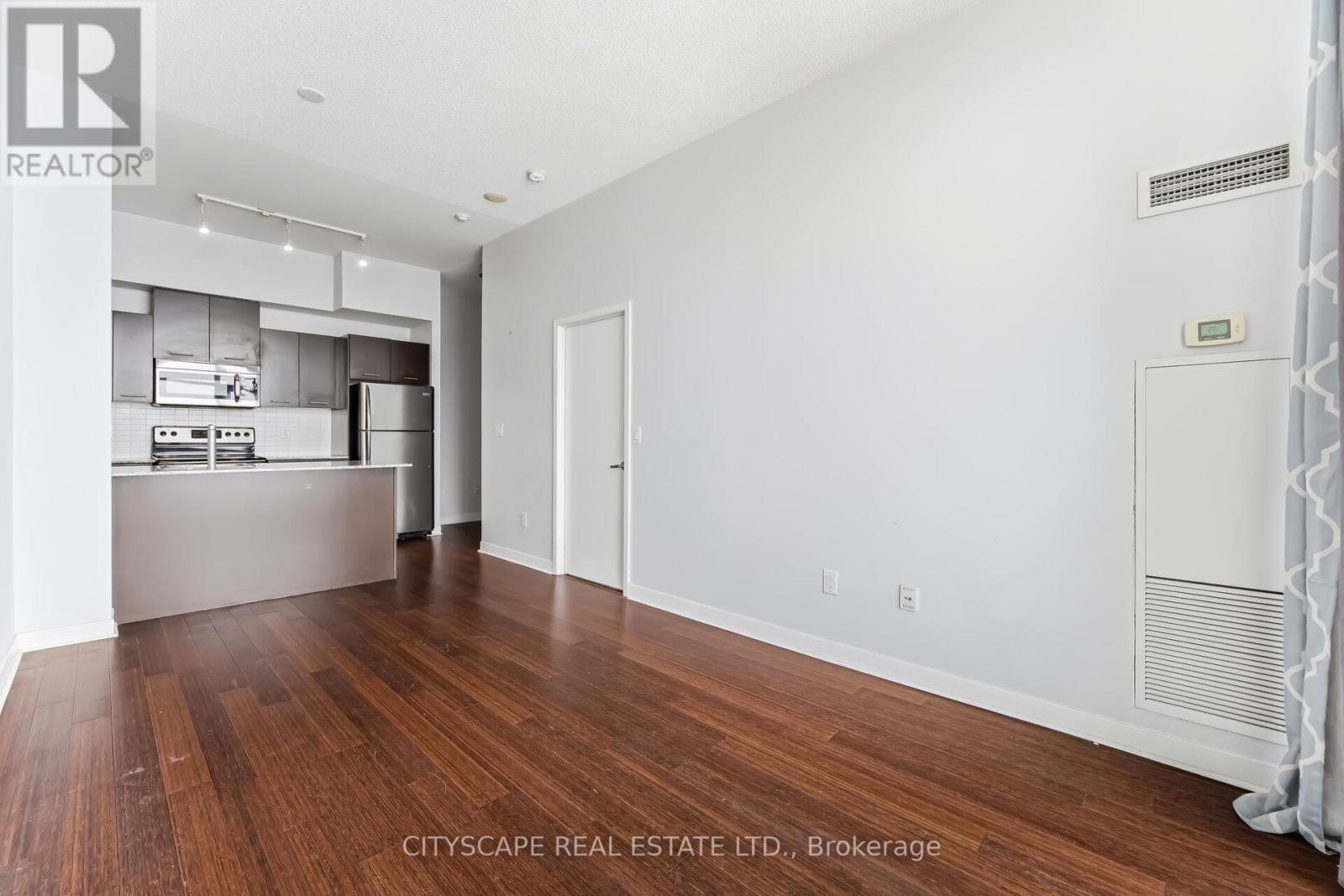 3212 - 360 Square One Drive, Mississauga (City Centre), Ontario  L5V 3A5 - Photo 13 - W12885844