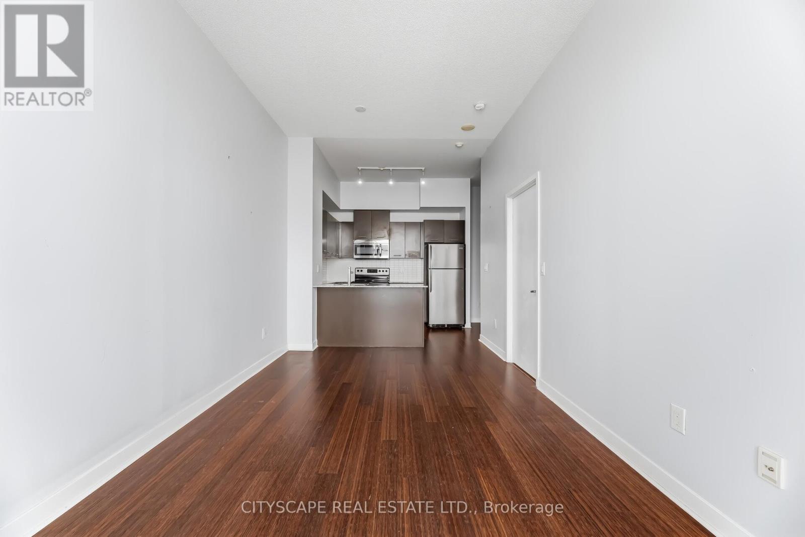 3212 - 360 Square One Drive, Mississauga (City Centre), Ontario  L5V 3A5 - Photo 9 - W12885844