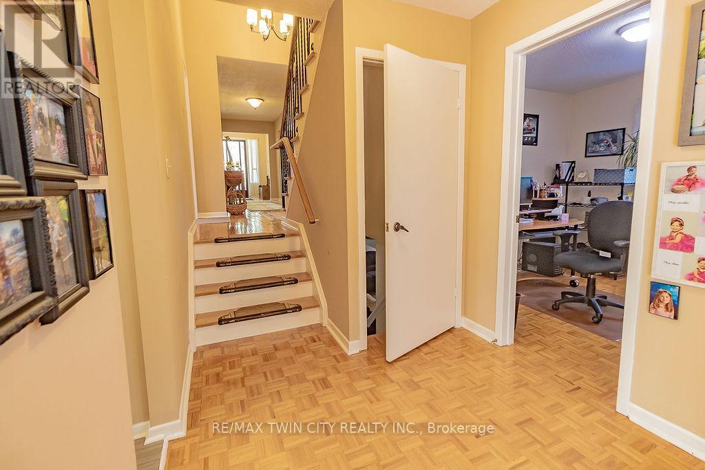 20 Manorcrest Street, Brampton, Ontario  L6S 2X1 - Photo 31 - W12885846